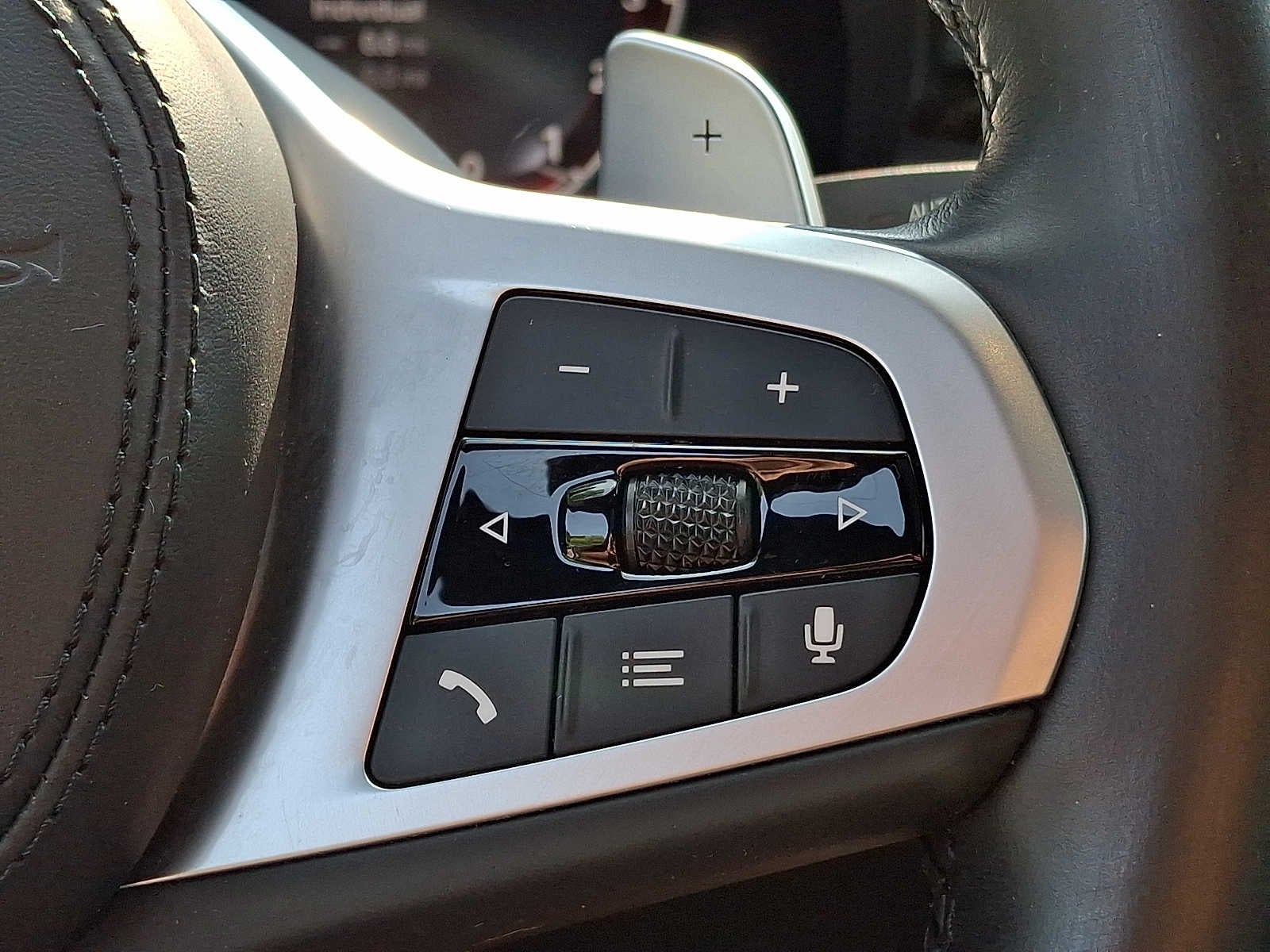 2023 BMW 5 Series 530e xDrive Plug-In Hybrid
