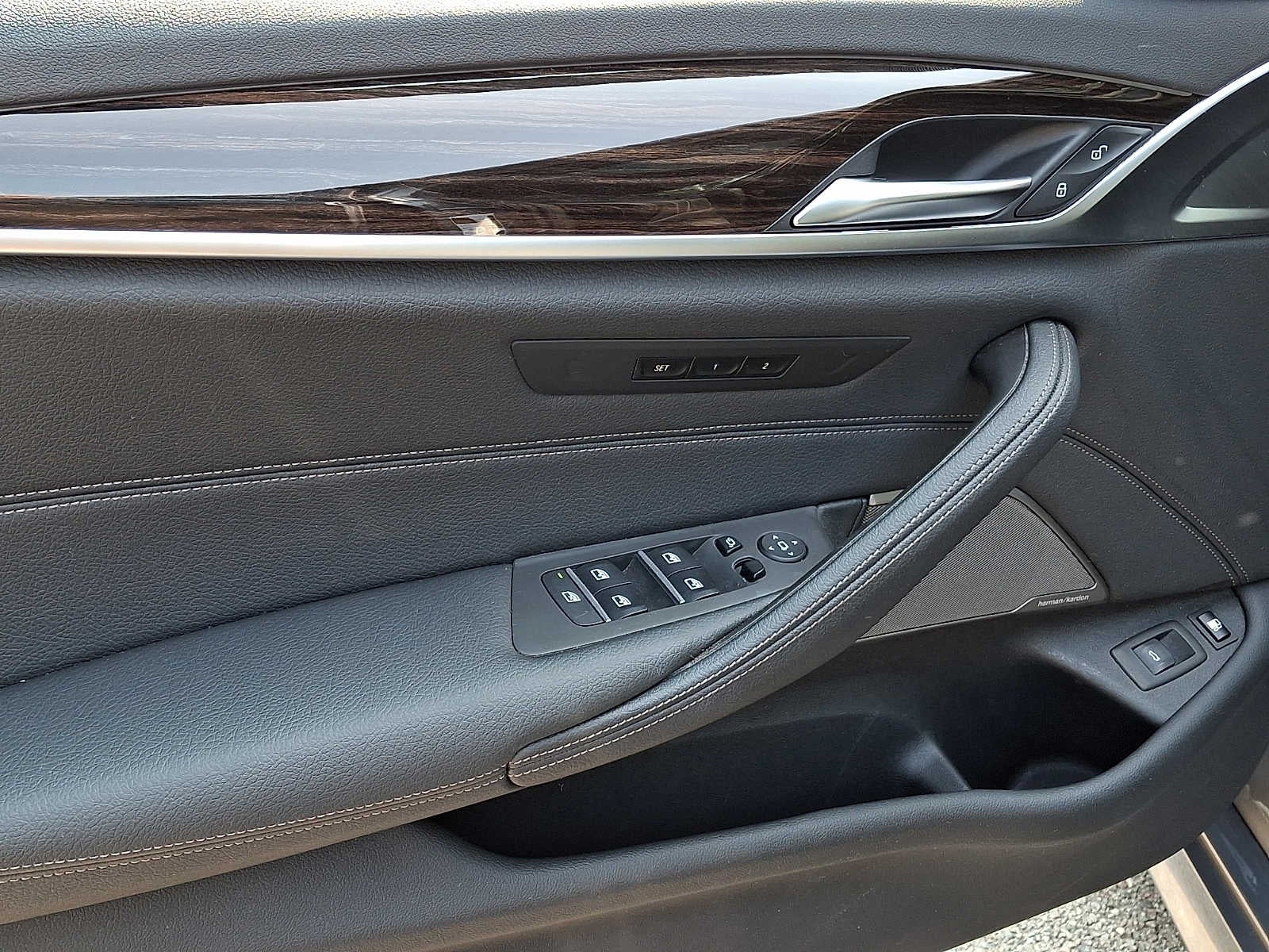 2023 BMW 5 Series 530e xDrive Plug-In Hybrid