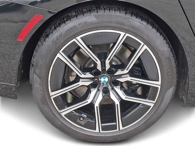 2024 BMW 7 Series 740i xDrive Sedan