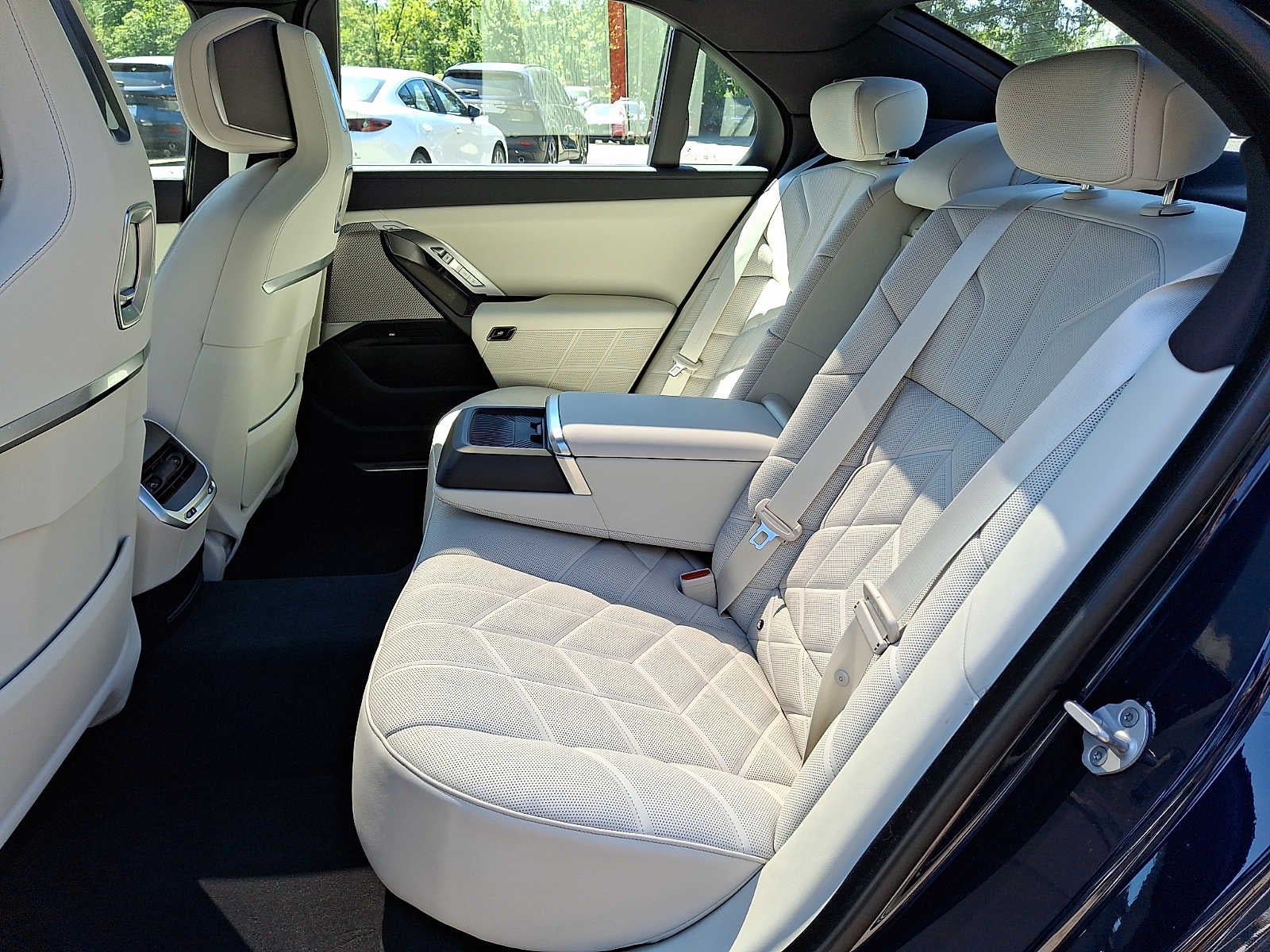 2024 BMW 7 Series 740i xDrive Sedan