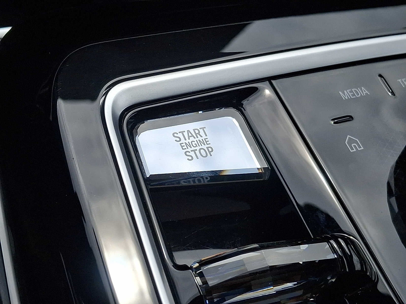 2023 BMW 7 Series 760i xDrive Sedan