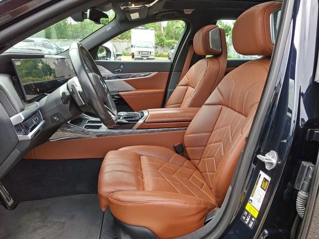 2023 BMW 7 Series 760i xDrive Sedan