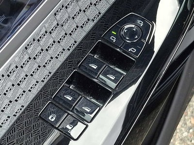 2023 BMW 7 Series 760i xDrive Sedan