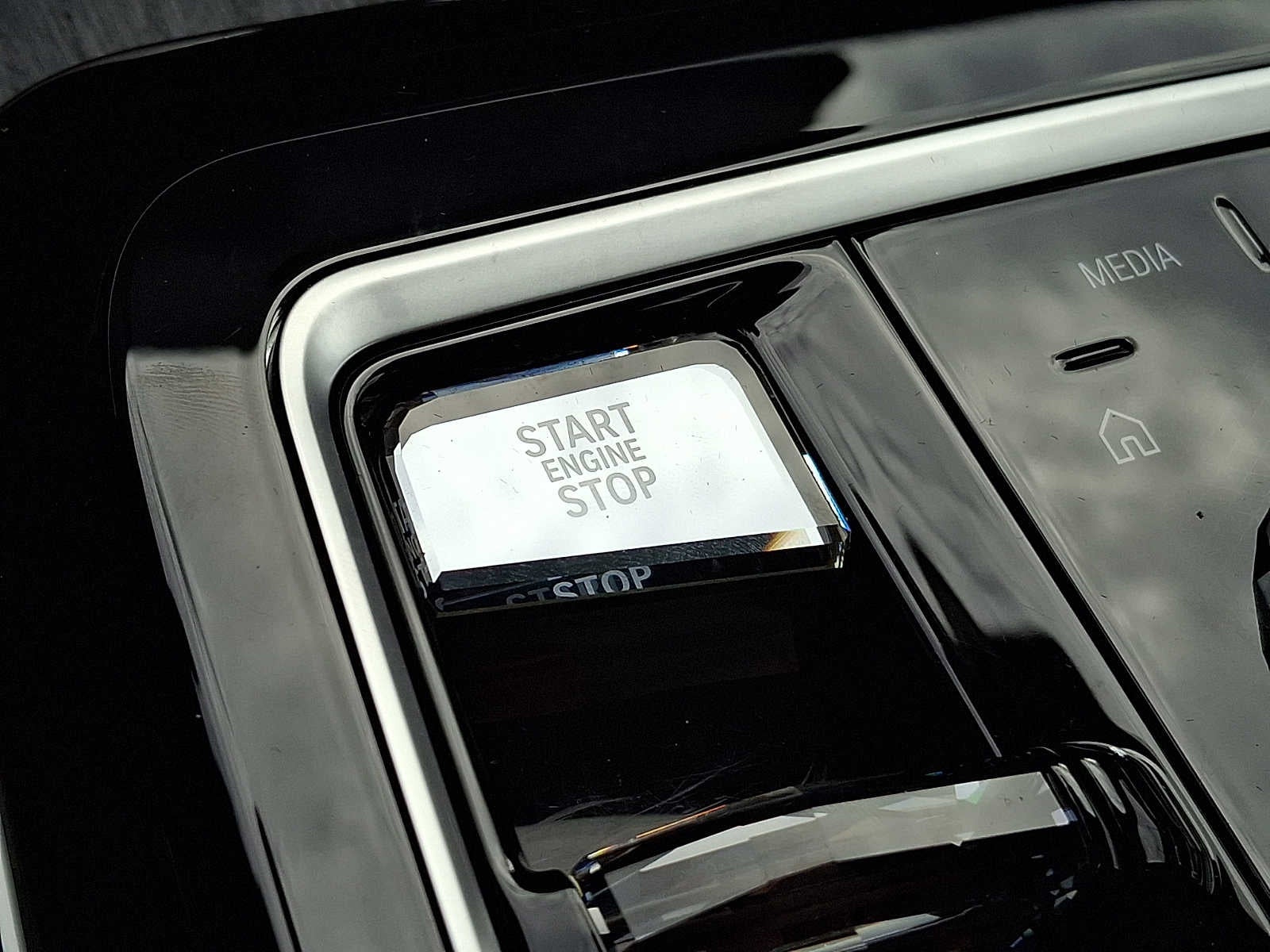 2024 BMW 7 Series 760i xDrive Sedan