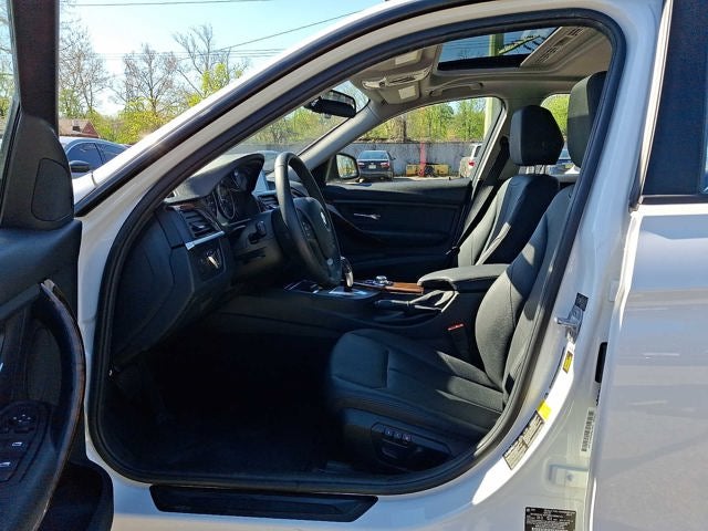 2013 BMW 3 Series 4dr Sdn 328i xDrive AWD SULEV