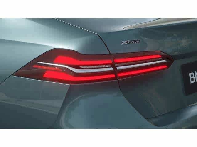 2026 BMW 5 Series 530i xDrive Sedan