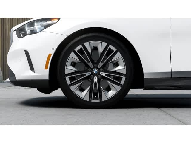 2026 BMW 5 Series 530i xDrive Sedan