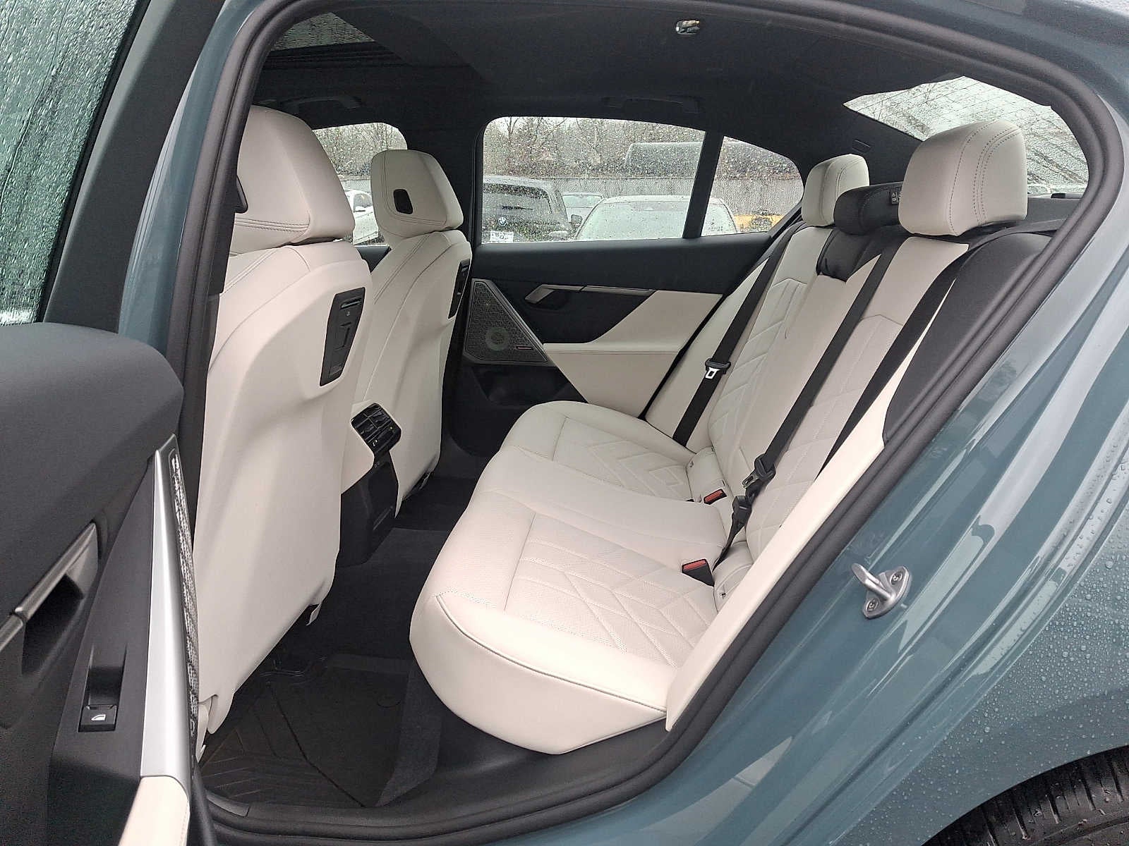 2025 BMW 5 Series 530i xDrive Sedan