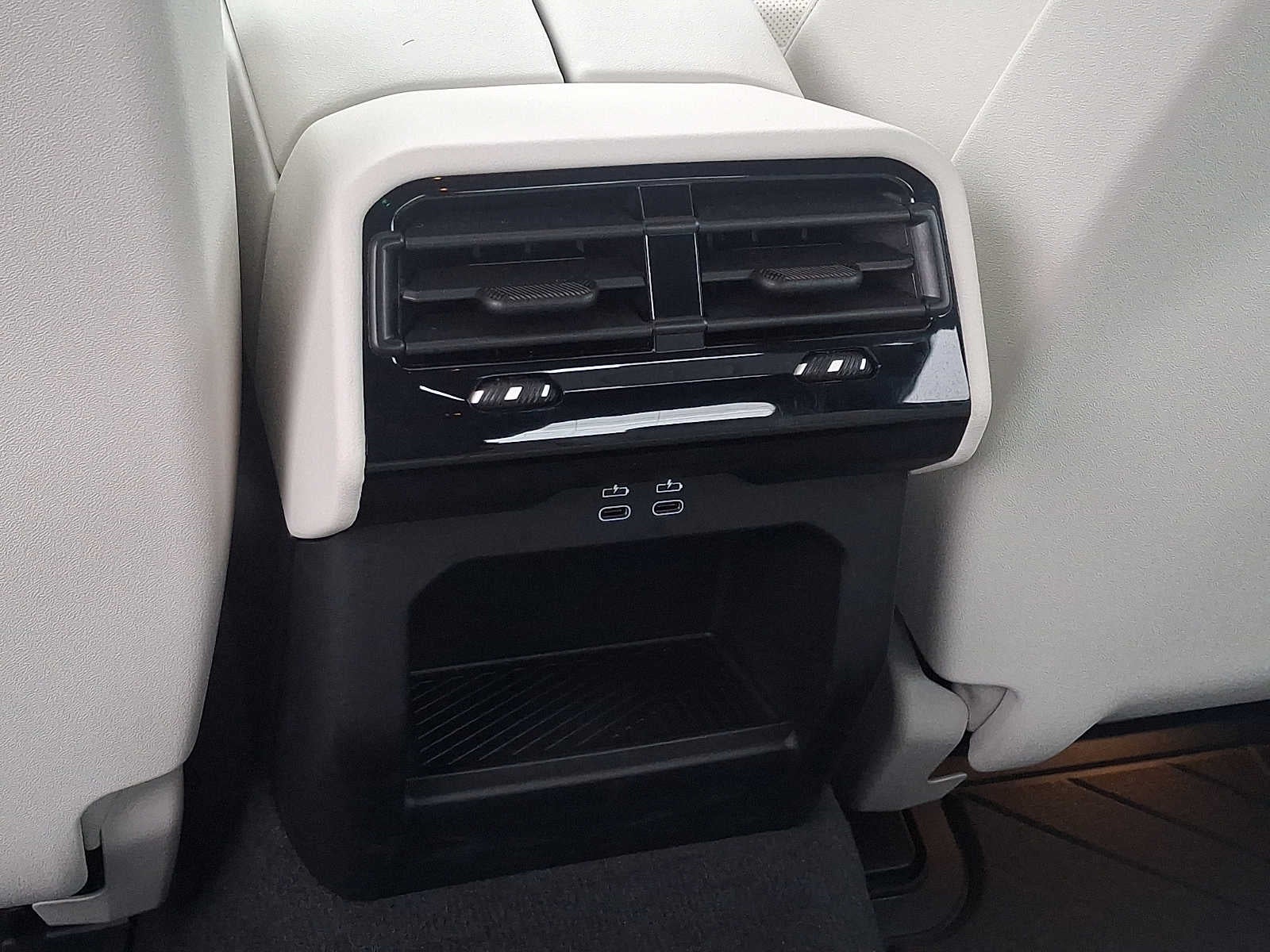 2025 BMW 5 Series 530i xDrive Sedan