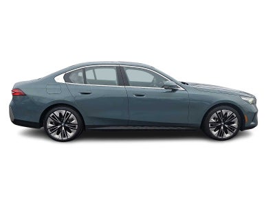 2025 BMW 5 Series 530i xDrive Sedan