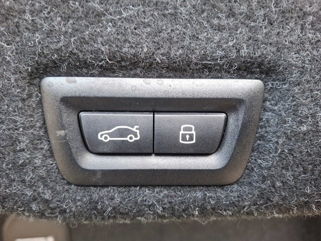 2025 BMW 5 Series 530i xDrive Sedan