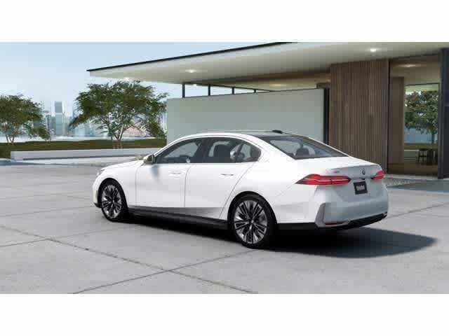 2027 BMW 5 Series 530i xDrive Sedan