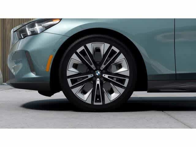 2026 BMW 5 Series 530i xDrive Sedan