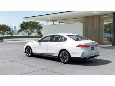 2027 BMW 5 Series 530i xDrive Sedan