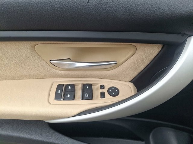 2018 BMW 3 Series 320i xDrive Sedan