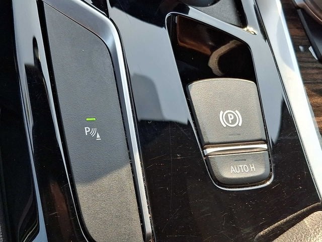 2019 BMW 5 Series 530i xDrive Sedan