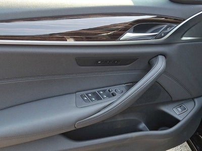 2019 BMW 5 Series 530i xDrive Sedan