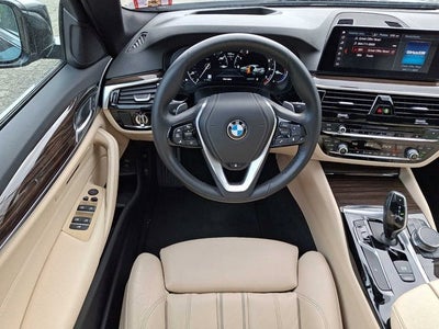 2019 BMW 5 Series 530i xDrive Sedan