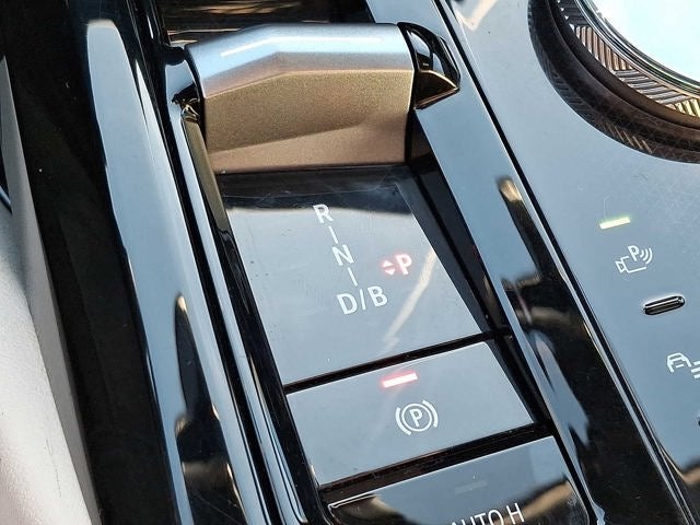 2025 BMW i5 xDrive40 Sedan