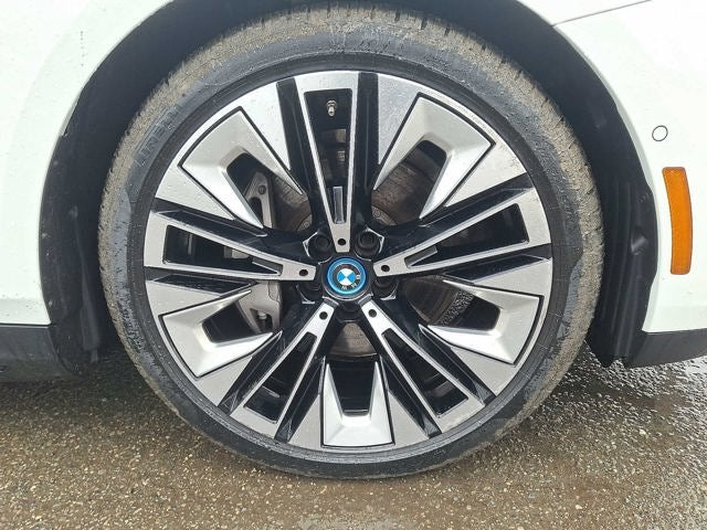2025 BMW i5 xDrive40 Sedan
