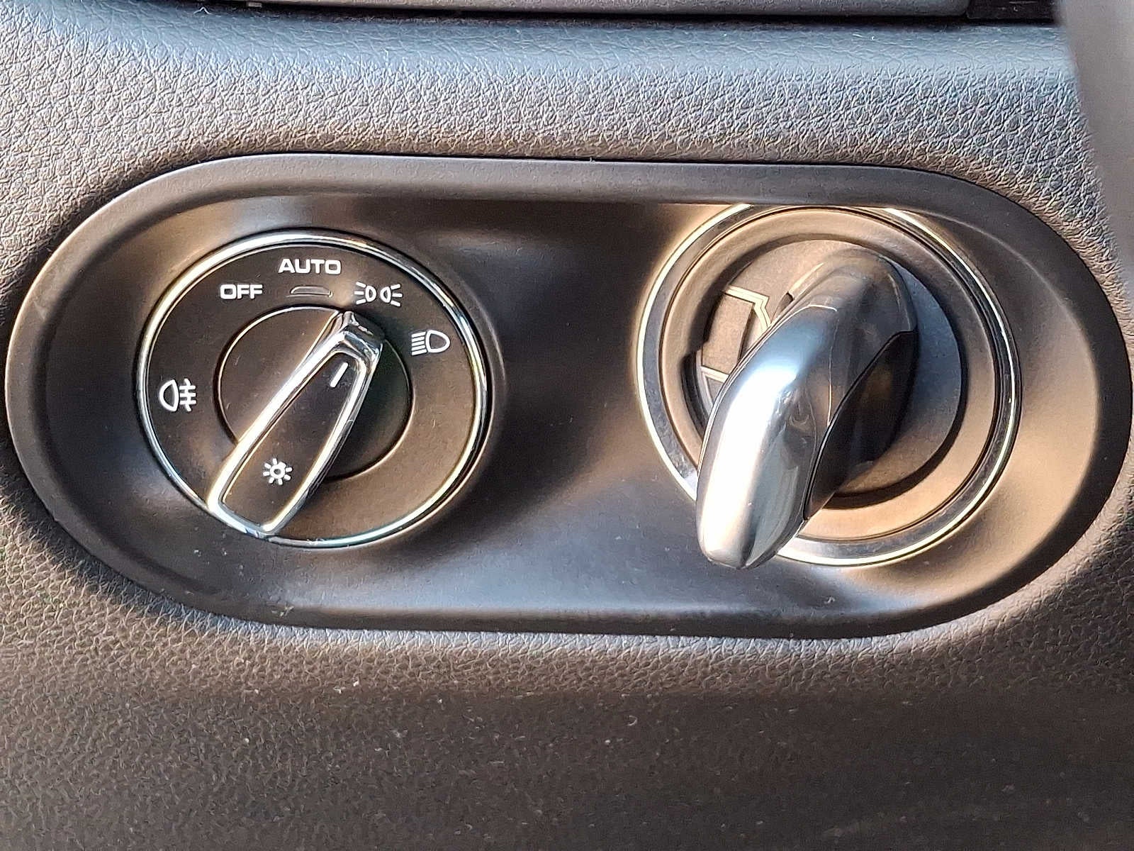 2022 Porsche Macan AWD