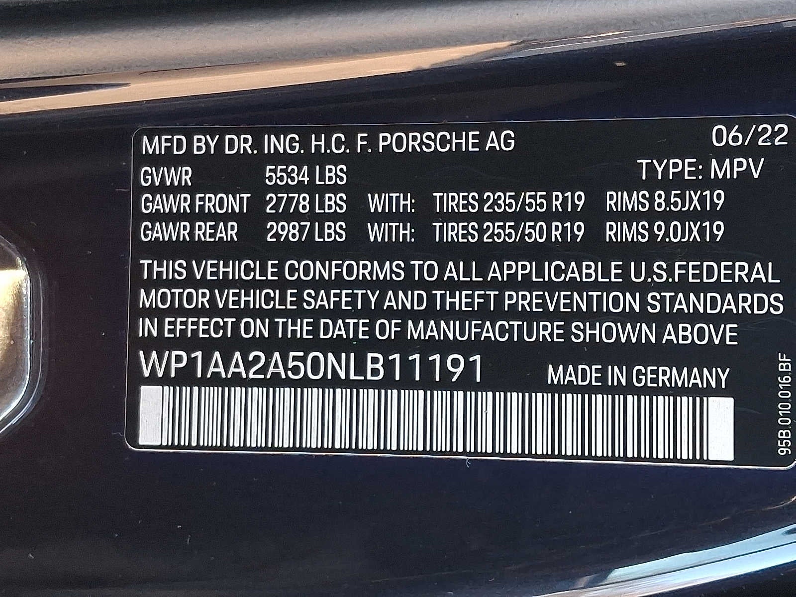 2022 Porsche Macan AWD