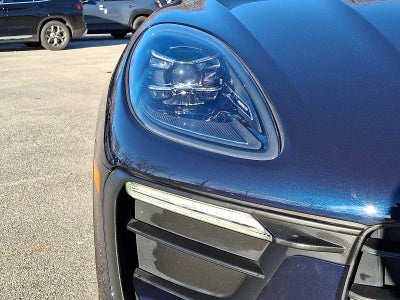 2022 Porsche Macan AWD