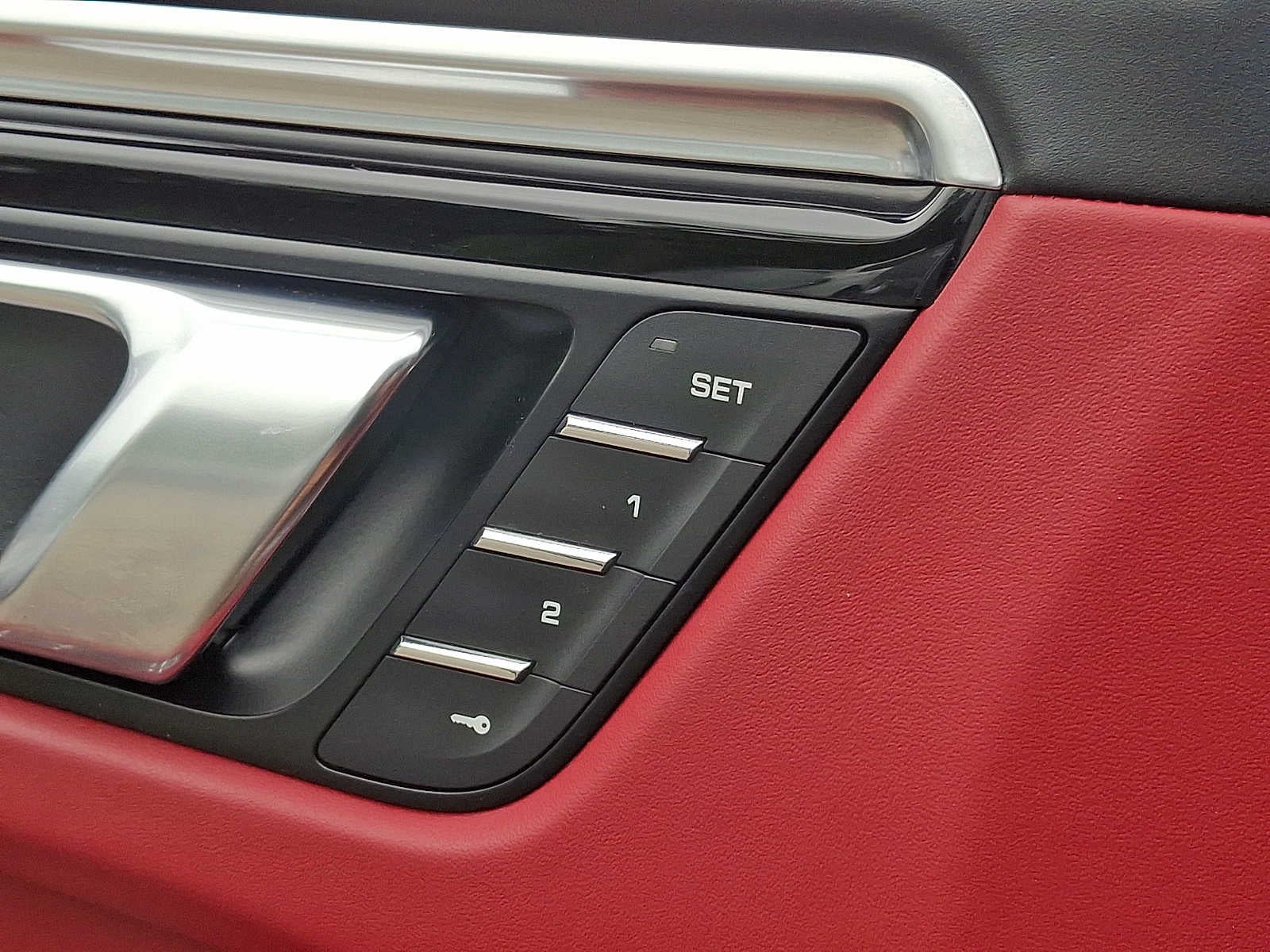 2020 Porsche Macan AWD