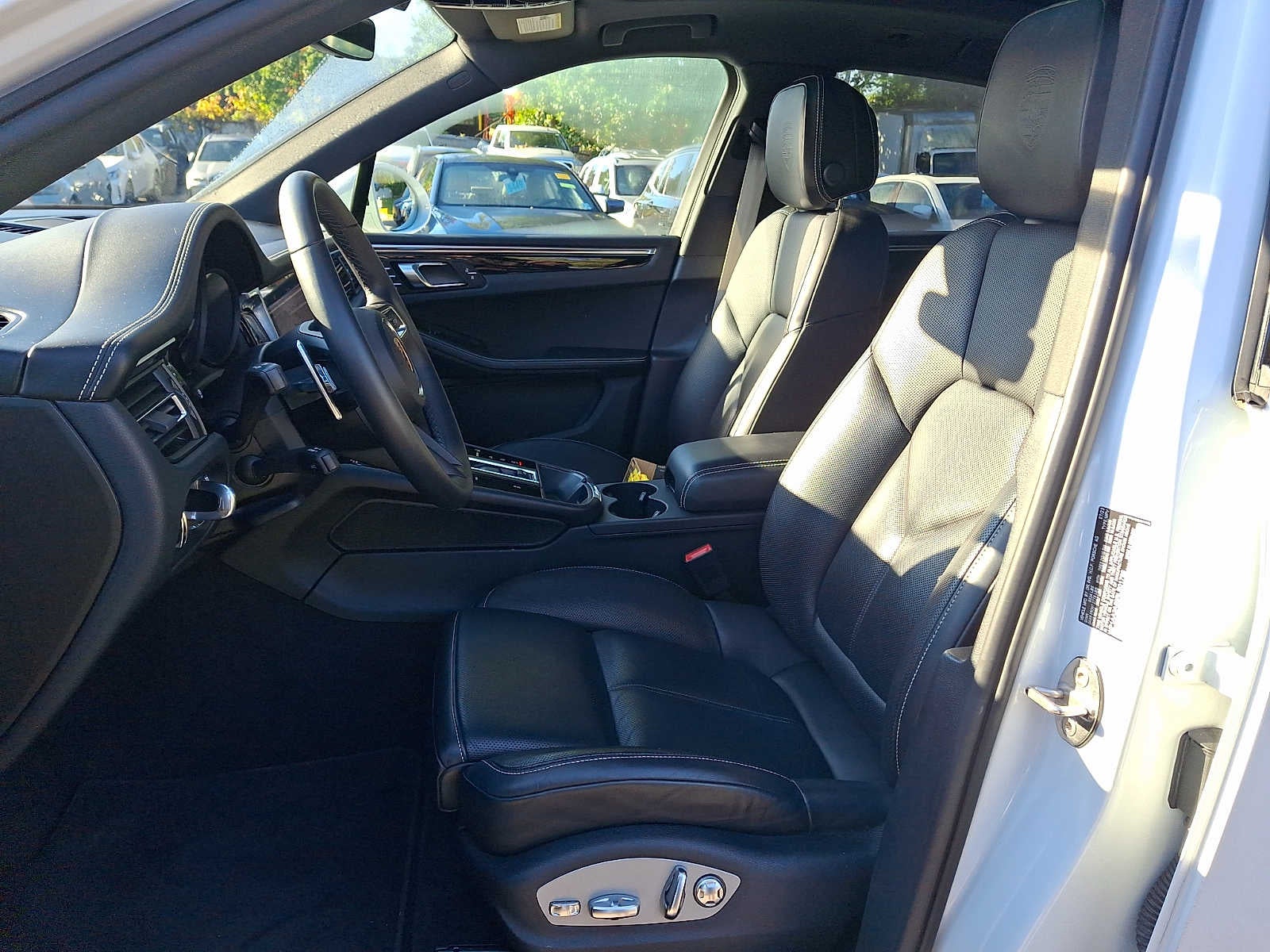 2024 Porsche Macan AWD