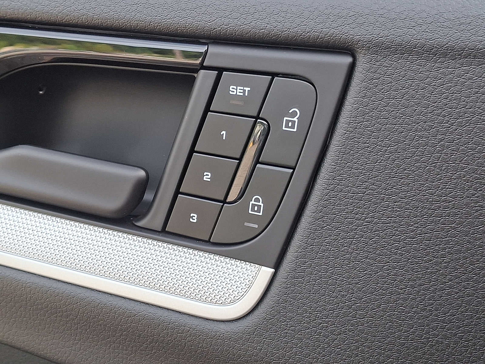 2025 Porsche Cayenne E-Hybrid AWD