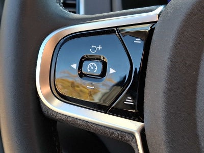 2024 Volvo XC90 B6 AWD Ultimate Bright Theme 6P