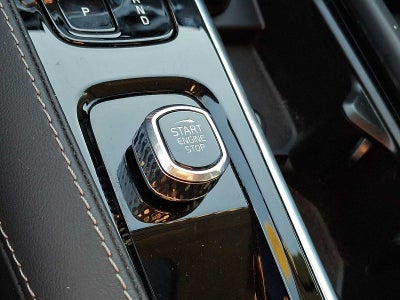 2024 Volvo XC90 B6 AWD Ultimate Bright Theme 6P