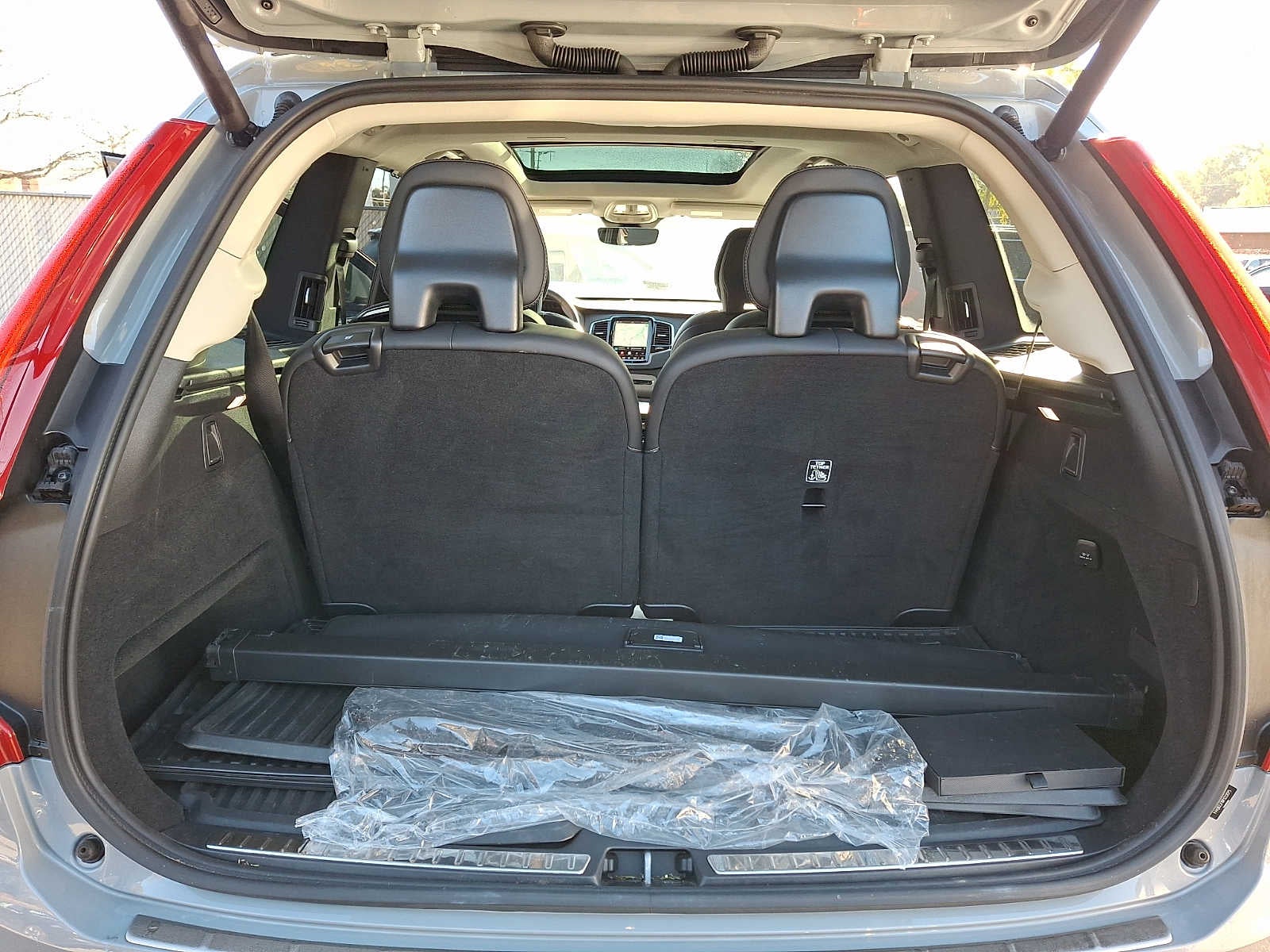 2024 Volvo XC90 B6 AWD Ultimate Bright Theme 6P