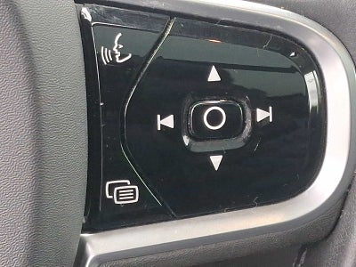 2020 Volvo XC90 T5 AWD Momentum 7 Passenger