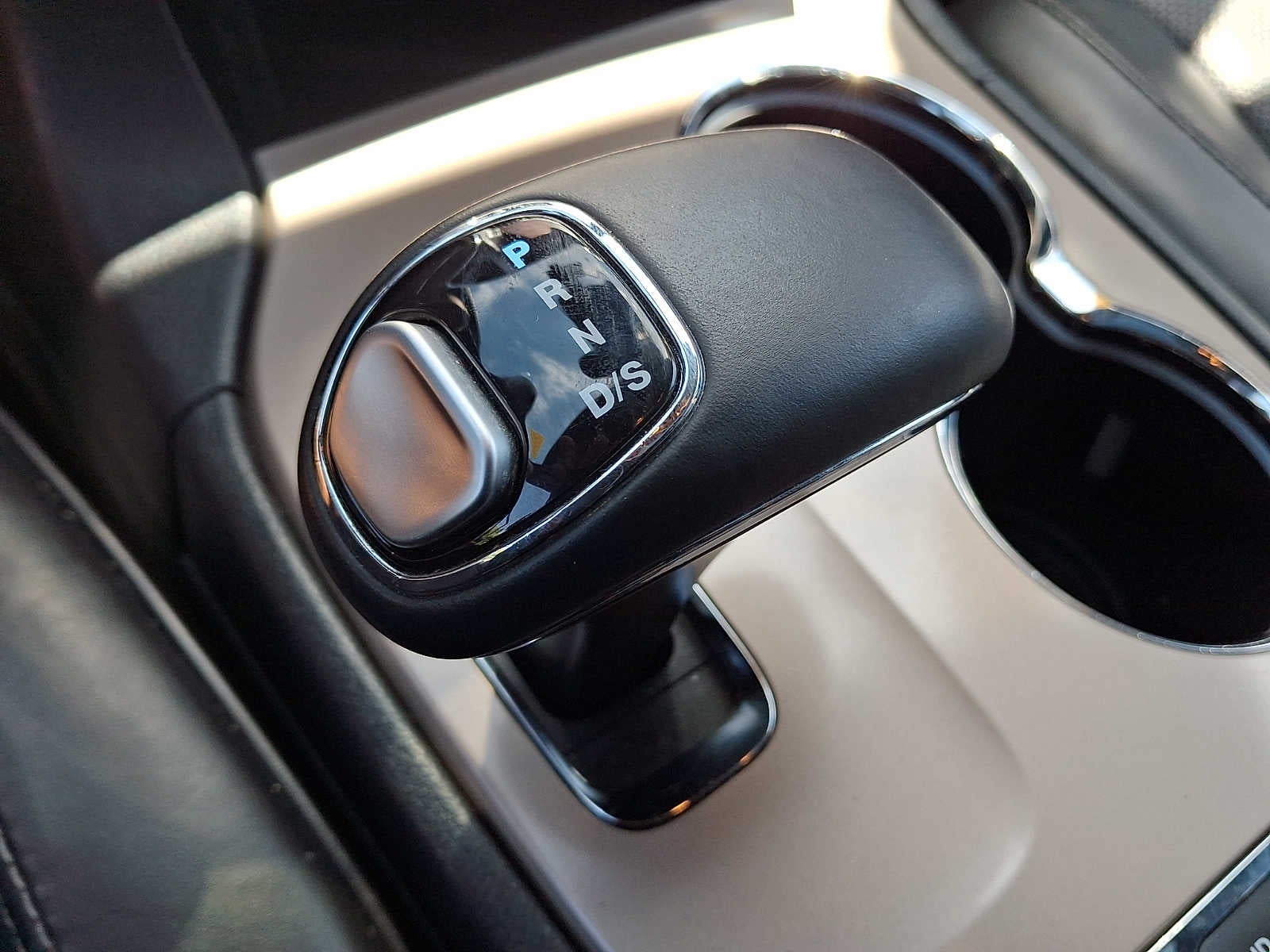 2015 Jeep Grand Cherokee 4WD 4dr Summit