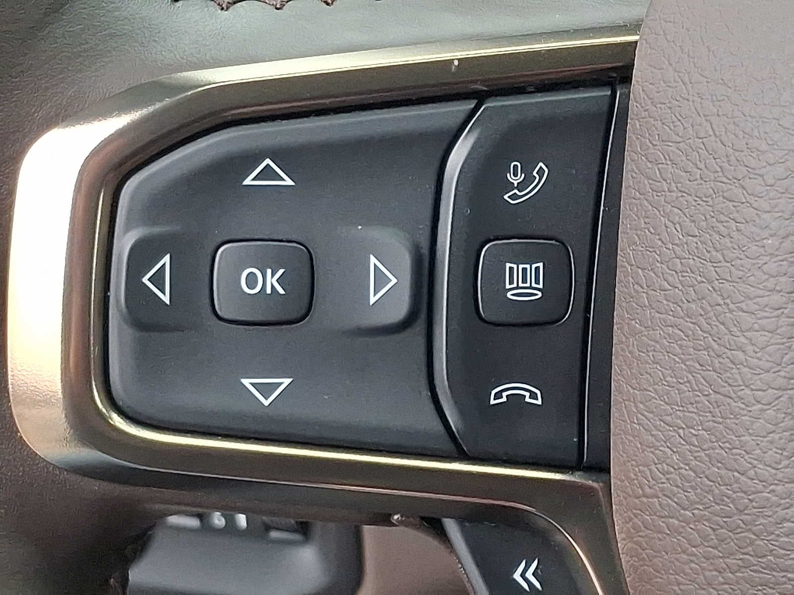 2025 RAM 1500 Longhorn 4x4 Crew Cab 57 Box