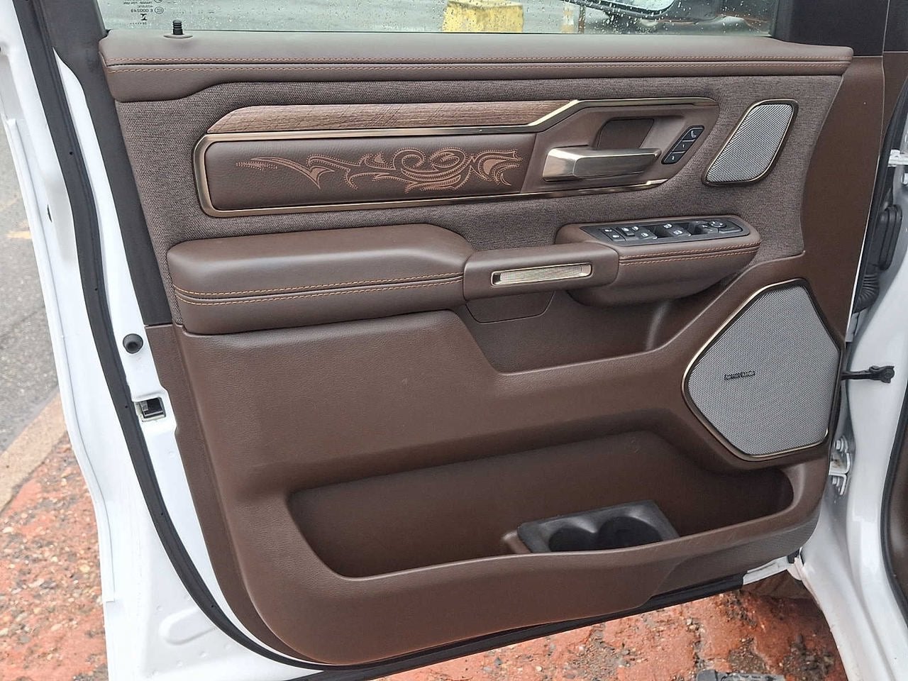 2025 RAM 1500 Longhorn 4x4 Crew Cab 57 Box