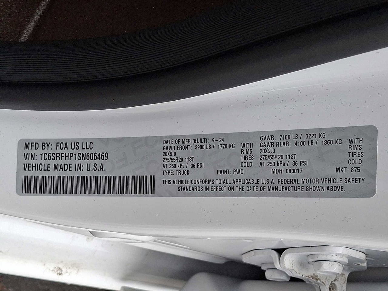 2025 RAM 1500 Longhorn 4x4 Crew Cab 57 Box