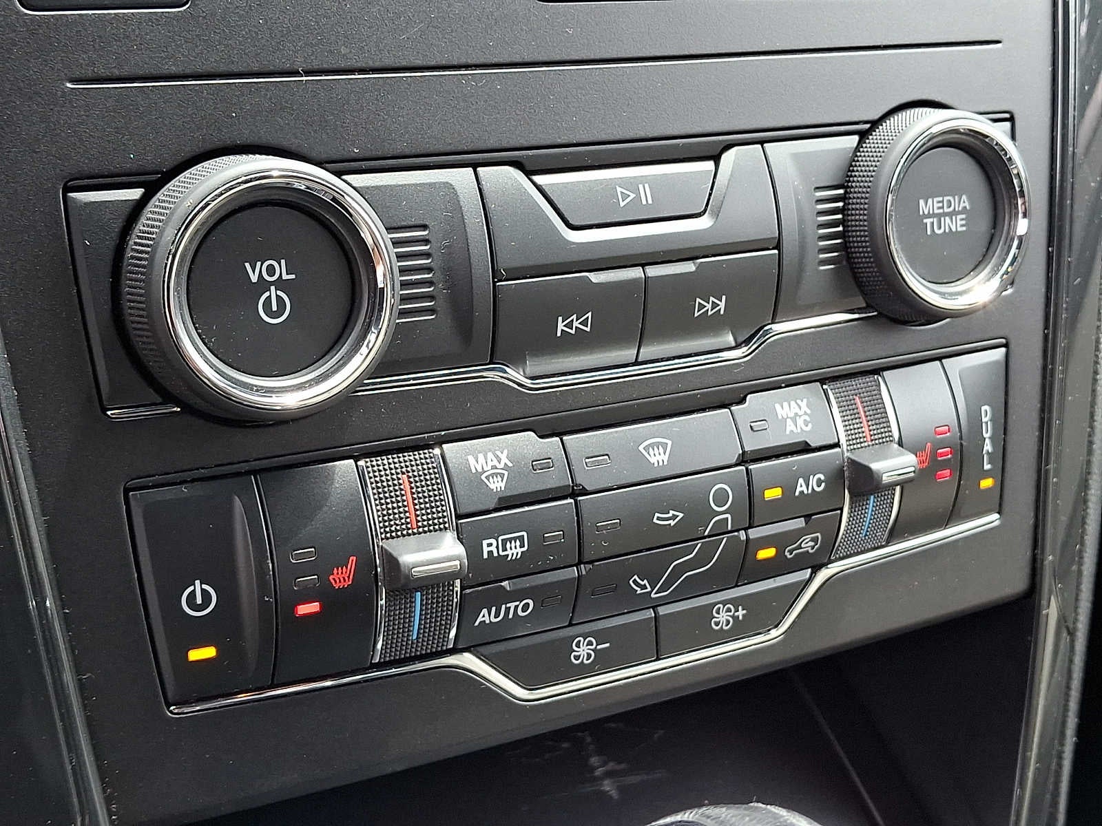 2018 Ford Explorer XLT 4WD
