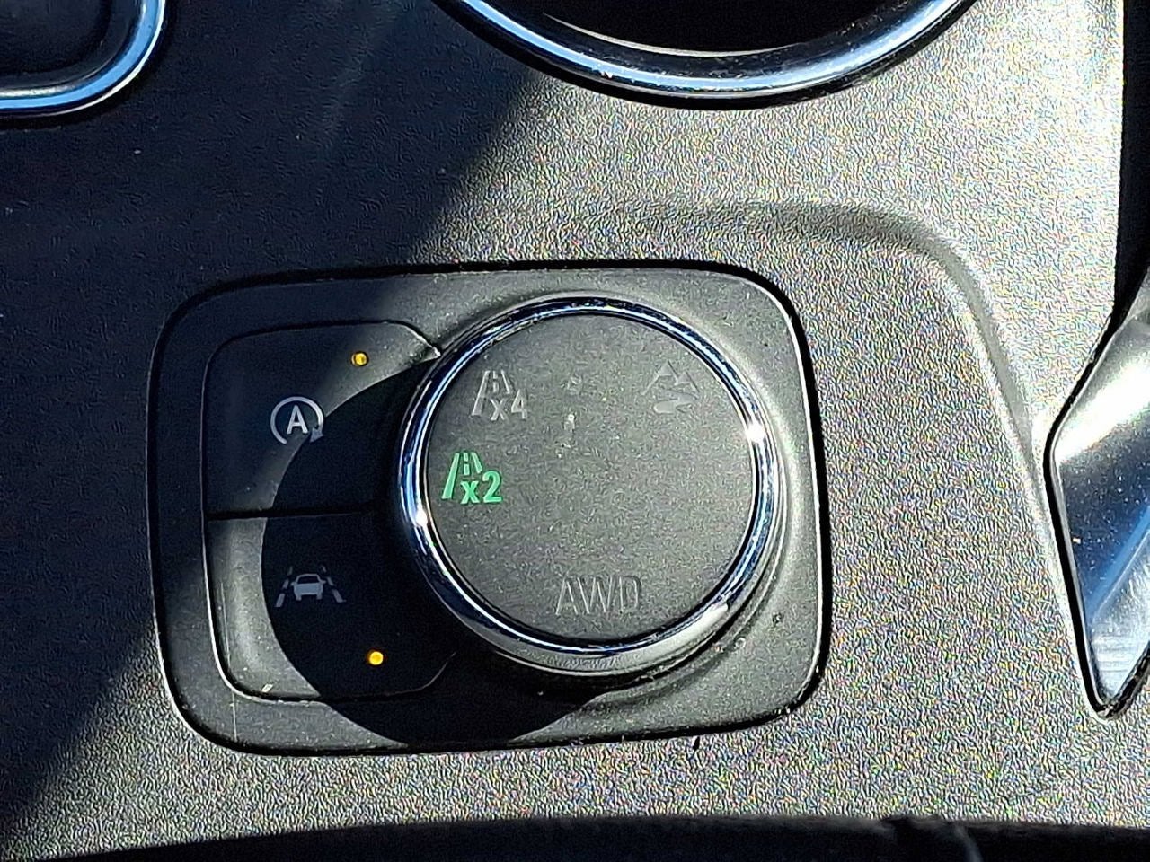 2023 Chevrolet Traverse AWD 4dr LT Leather