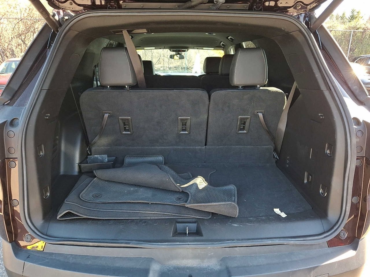 2023 Chevrolet Traverse AWD 4dr LT Leather