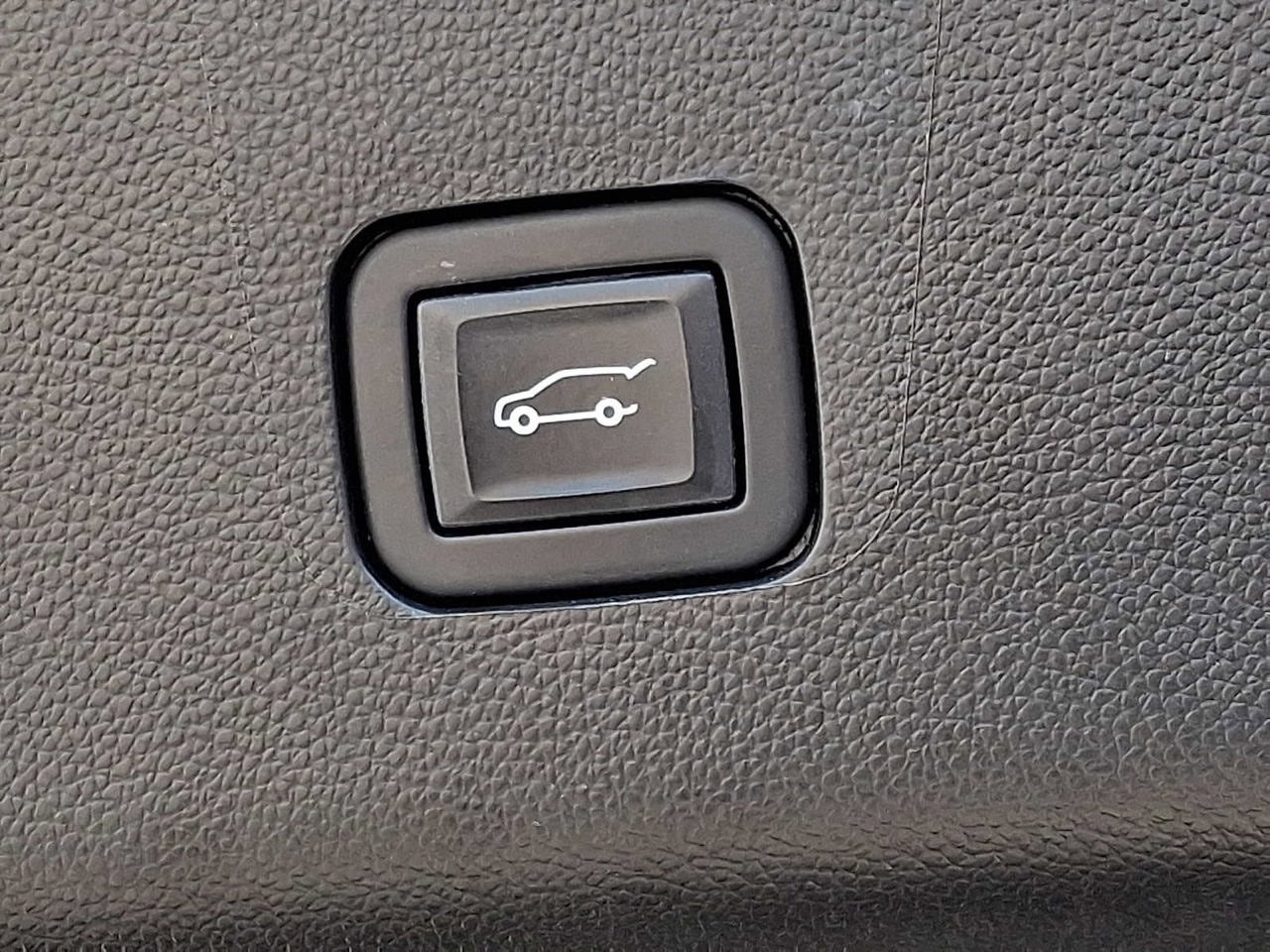 2023 Chevrolet Traverse AWD 4dr LT Leather