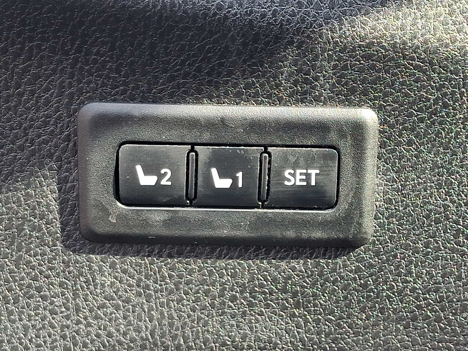 2015 Toyota RAV4 AWD 4dr Limited