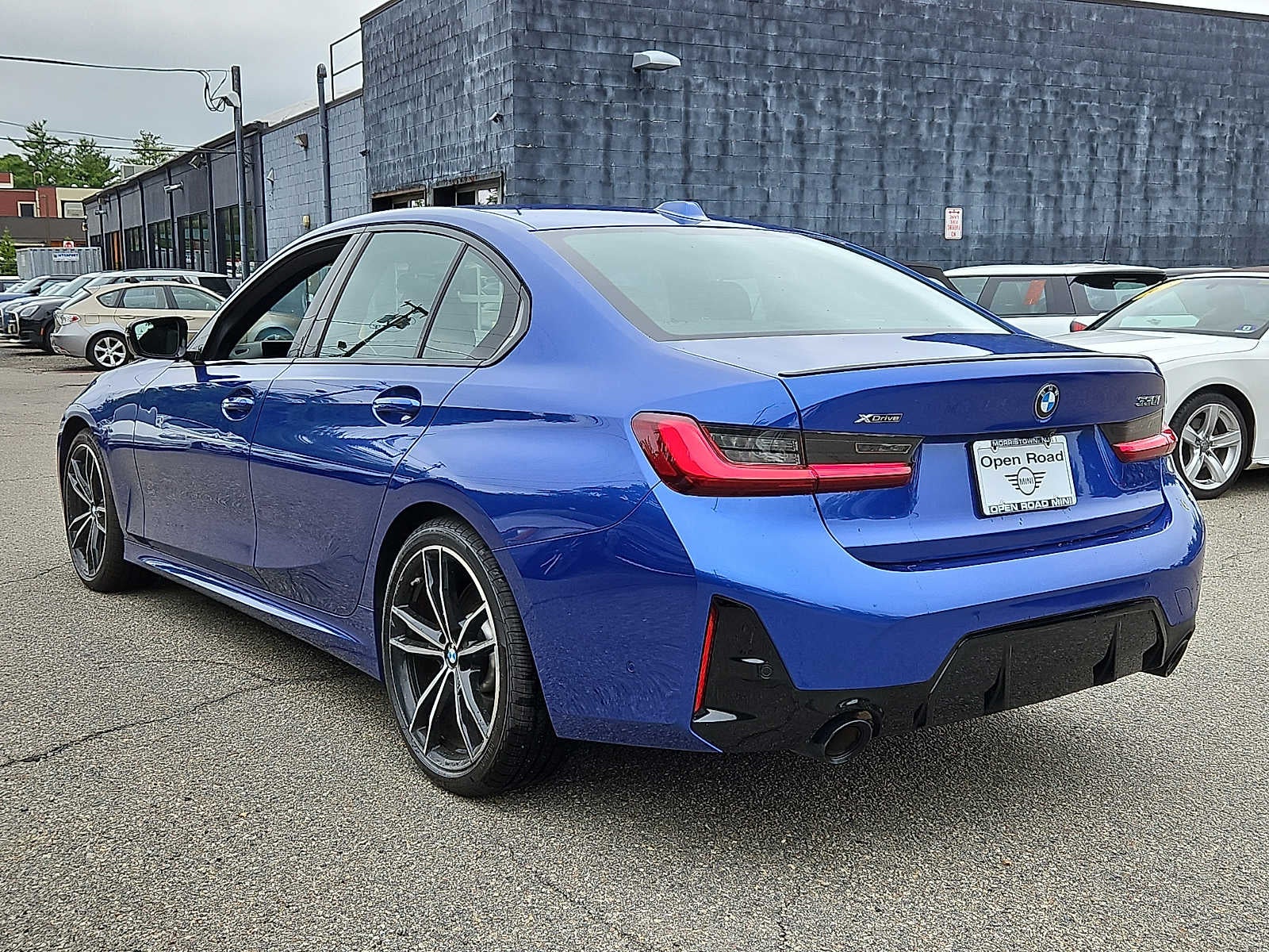 2023 BMW 3 Series 330i xDrive Sedan