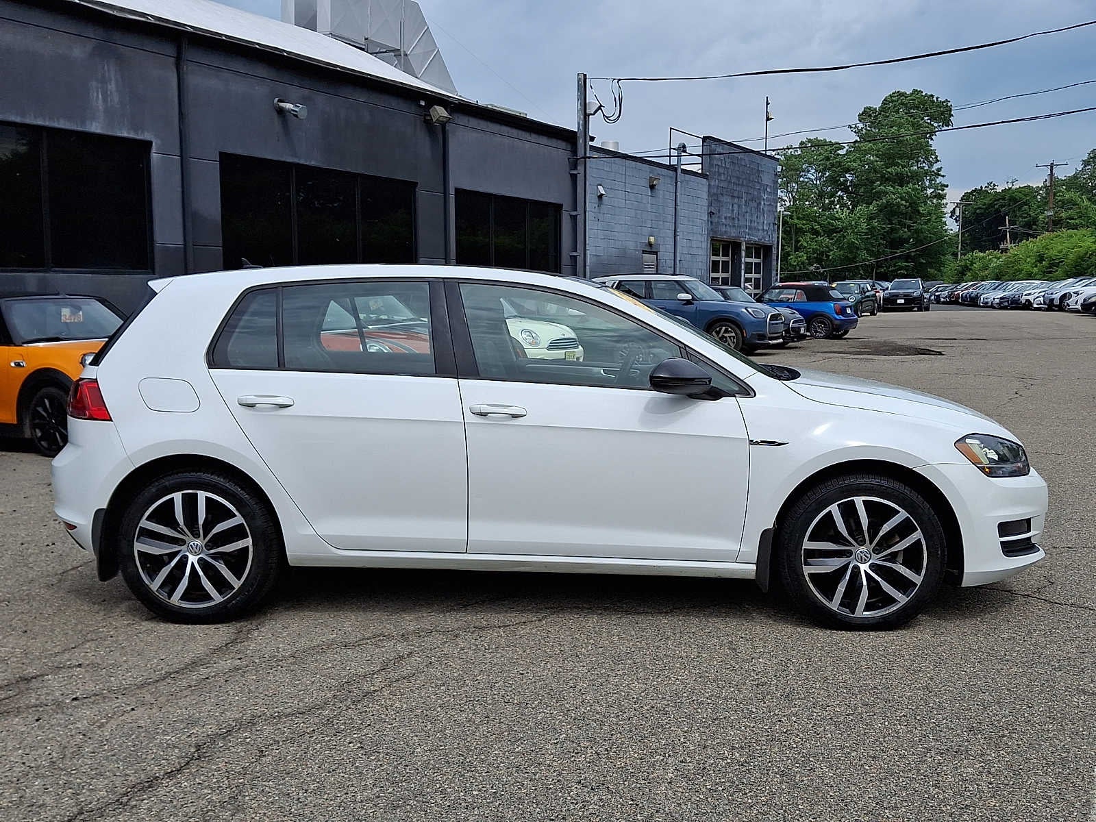 2016 Volkswagen Golf 4dr HB Auto TSI SE