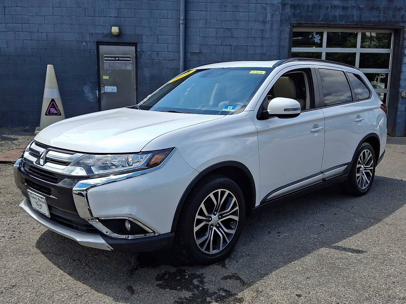 2016 Mitsubishi Outlander AWC 4dr SEL