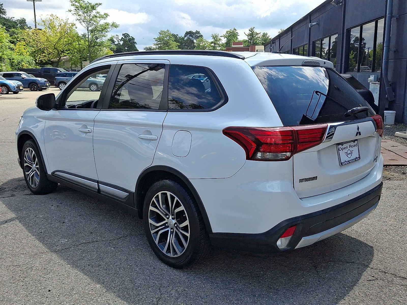 2016 Mitsubishi Outlander AWC 4dr SEL