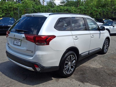 2016 Mitsubishi Outlander AWC 4dr SEL