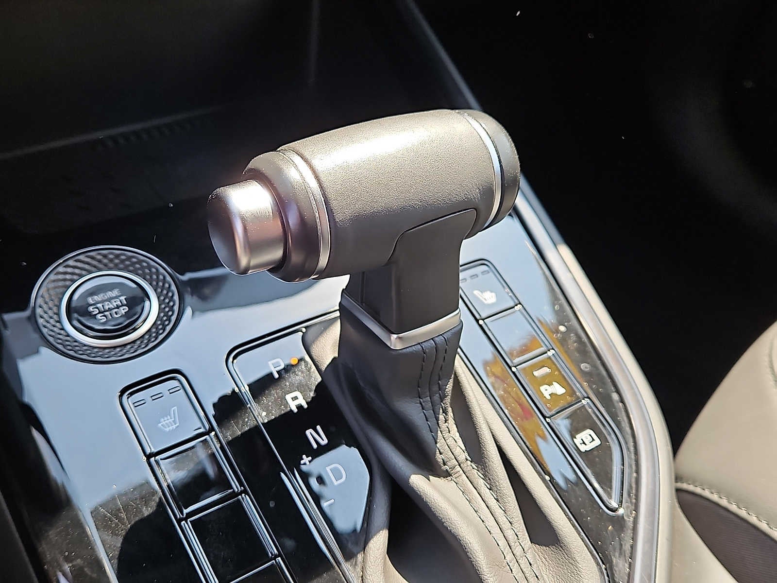 2023 Kia Niro EX FWD