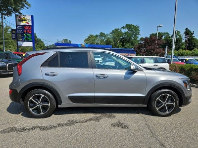 2023 Kia Niro EX FWD